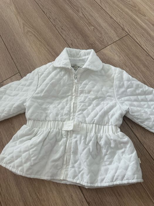 Легкая курточка на девочку