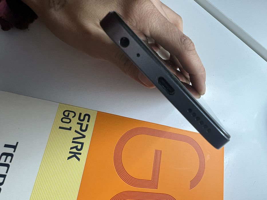 Продам телефон техно спарк go 1