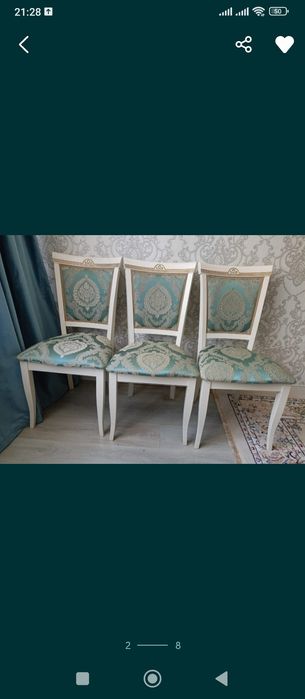 Продаю стол со стульями