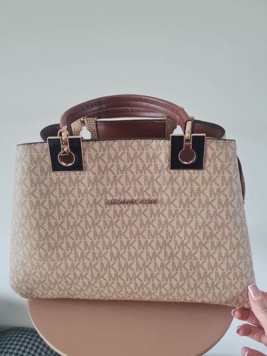 Чанти Michael Kors