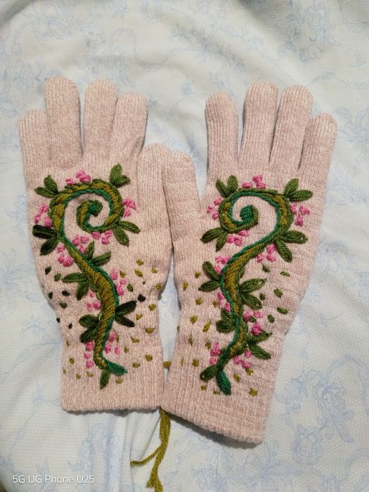 Ръчно бродирани ръкавици