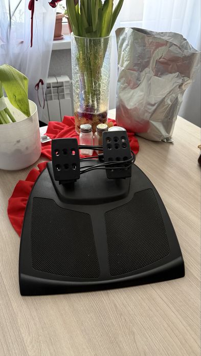 Игровой руль и педали Mono