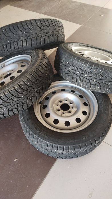 продам шины комплект