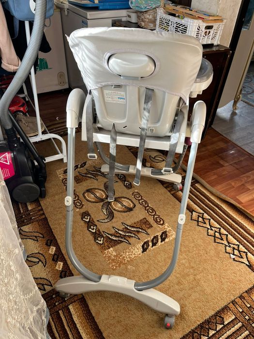 Продам стульчик для кормления