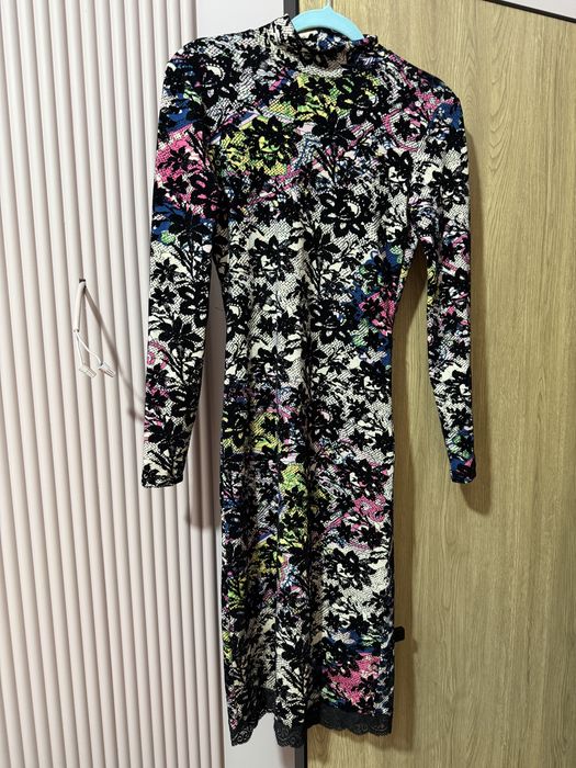 Продам женское платье