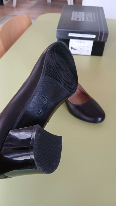 Дамски кожени обувки за пролет-есен