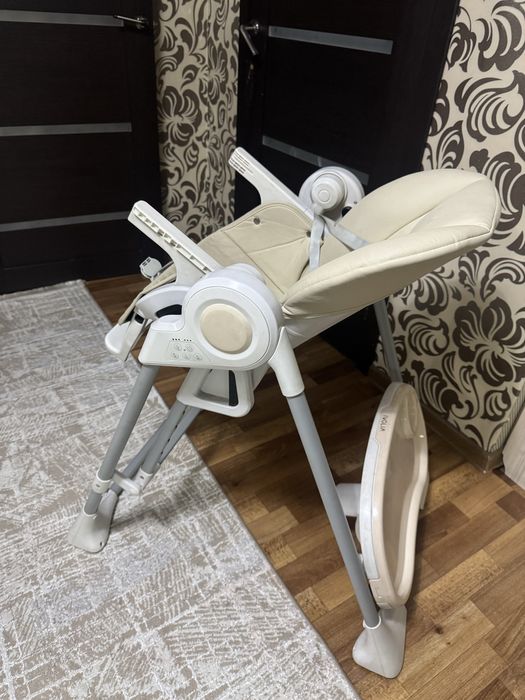 Детский стол для кормления