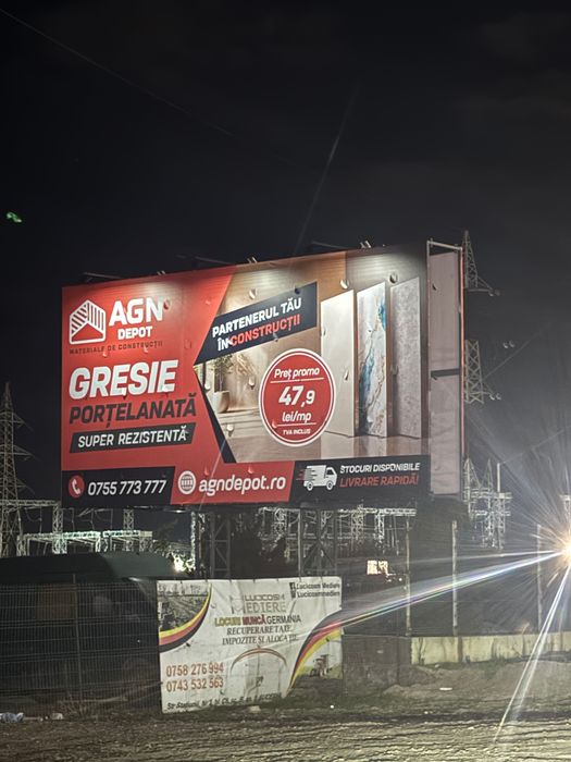Inchiriere panouri publicitare
