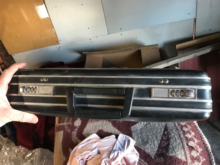 Стари куфари от едно време
