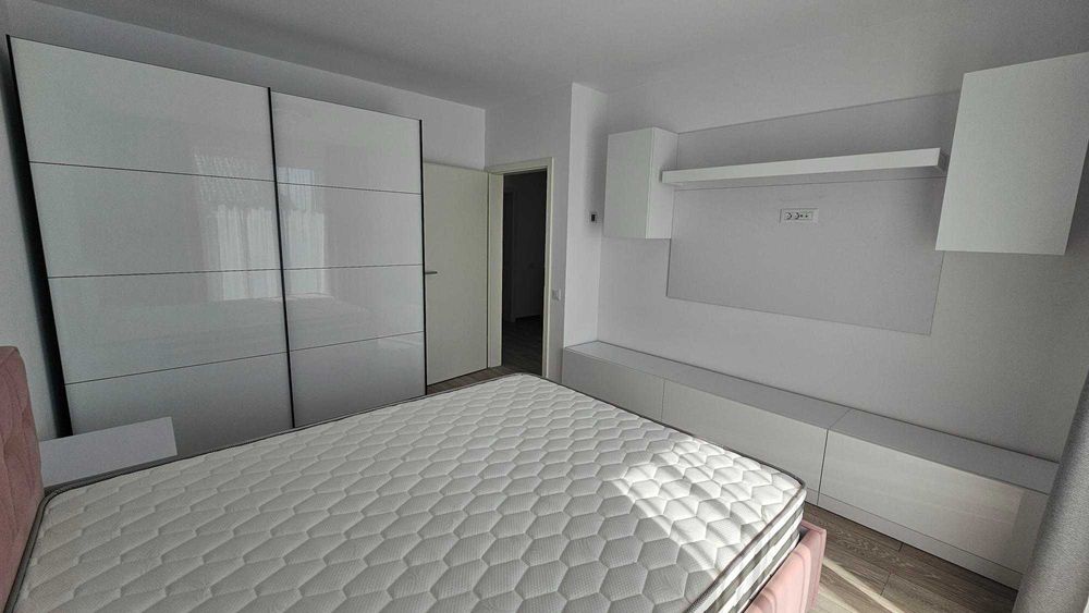 Casa de inchiriat la intrare in Sanpetru