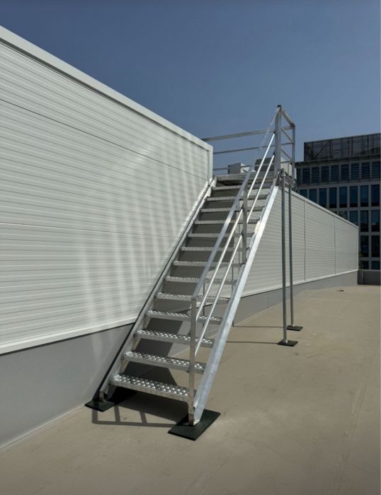 Scări de exterior galvanizate industriale