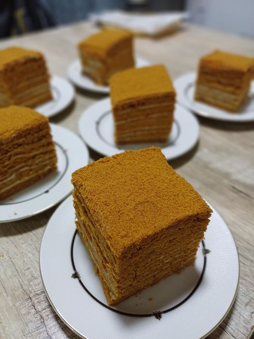 Чучвара, сомса хамир, напалеон, медовый