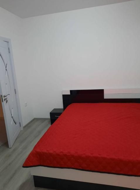 Дава се под наем Тристаен апартамент в Пловдив, Въстанически - 92 кв.м за 550 € - Снимка #4