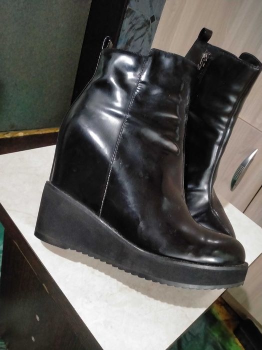 Продам демисезонные ботинки р-р 37-38