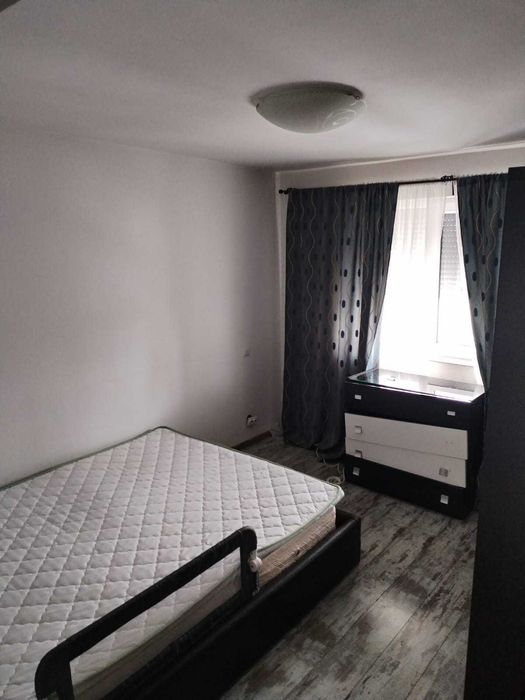 De vanzare apartament 4 camere Centrul Vechi