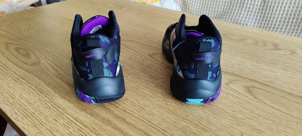 Баскетболни маратонки