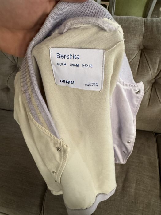 продам бомбер bershka