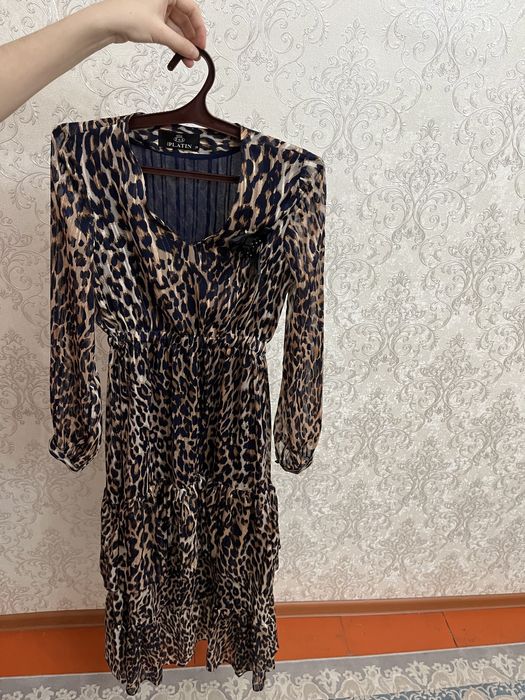 Женское вечерное платье