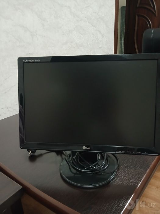 Monitor hamma yogi ishlidi kamchilik yoq