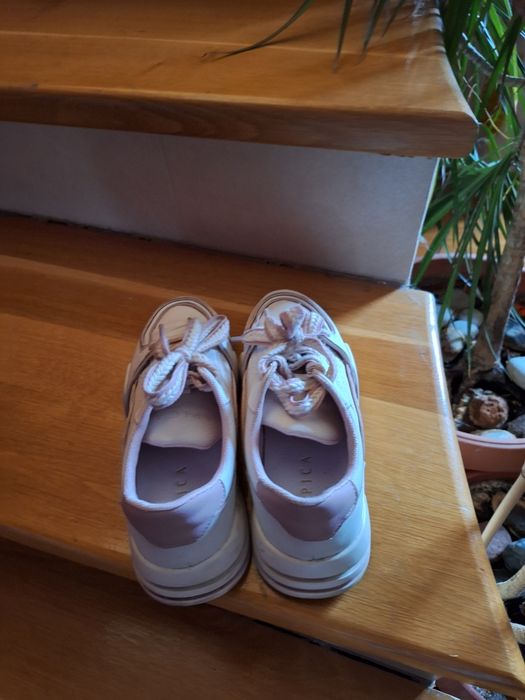 Sneakers  Epica   36/37  piele naturala