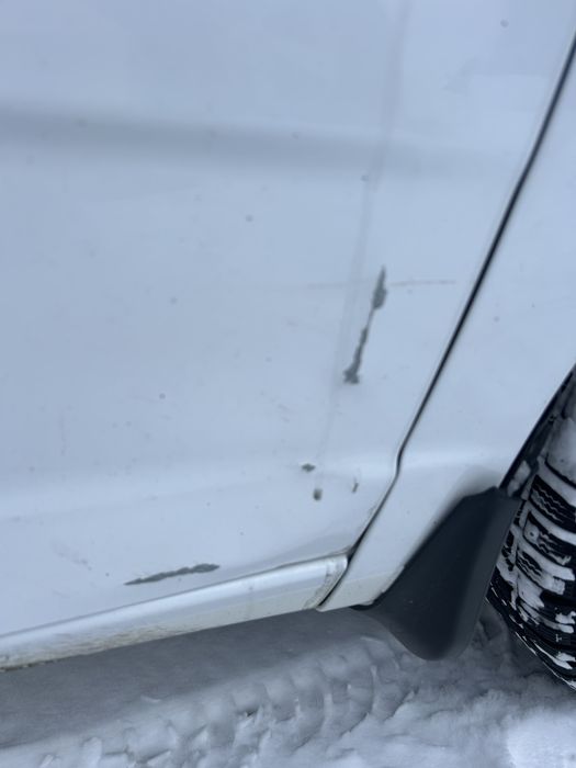 Продам дверь на кобальт