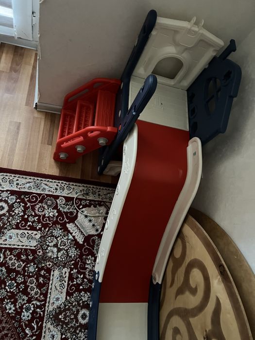 Продам детскую горку