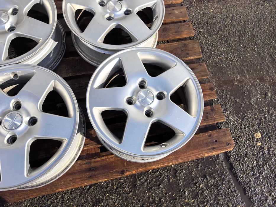 15 цола 4 х 114,3 мм Кия / Митсубиши / Хюндай / Шевролет 6 Инча /ЕТ 42