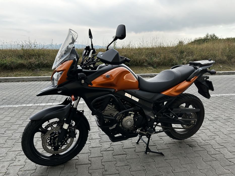 Suzuki V-strom DL650A ( limitat cu acte) se poate delimita