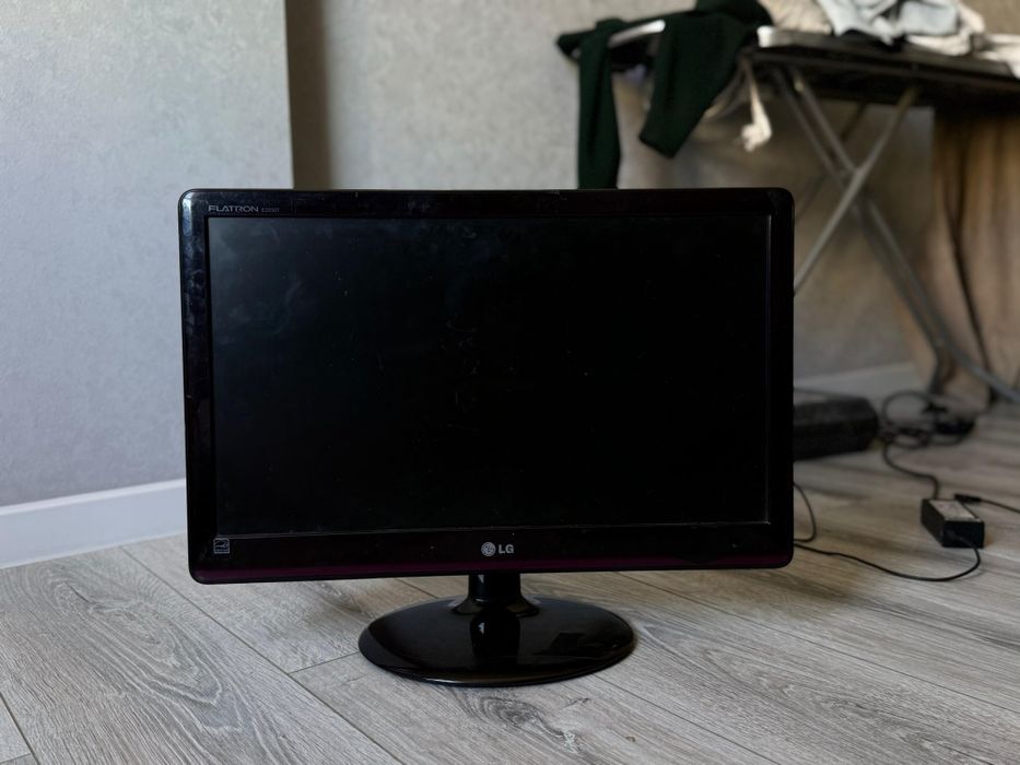 Монитор на продажу