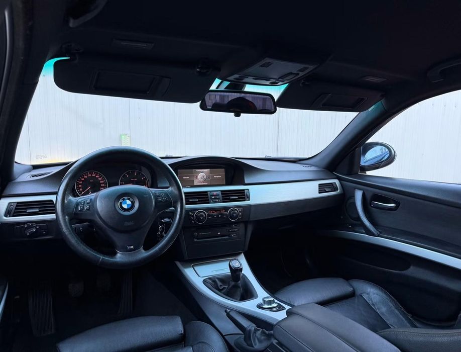 BMW Seria 3 E90/ 2006/ 2.0d/ 163cp/ Pachet M/ Xenon/ Navi Mare