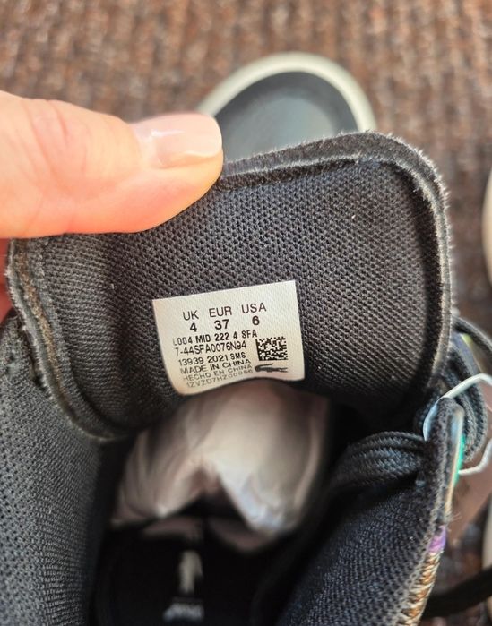 Adidasi Lacoste, mărimea 37