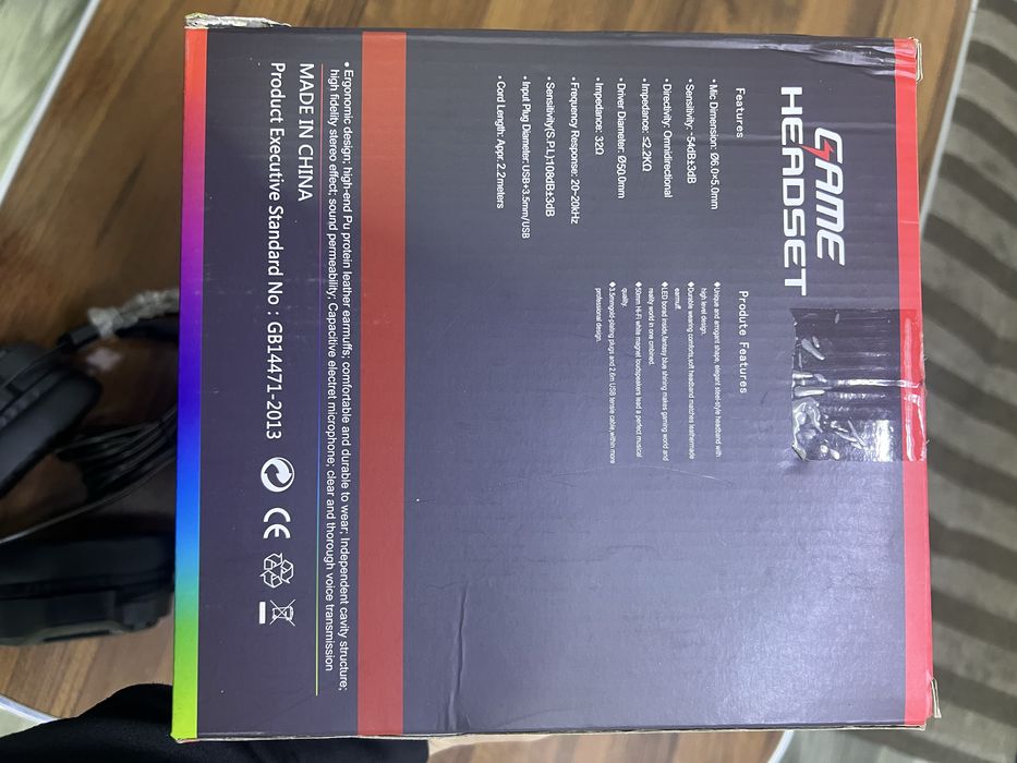 O'yin quloqchinlar V10 MORADI RGB bilan