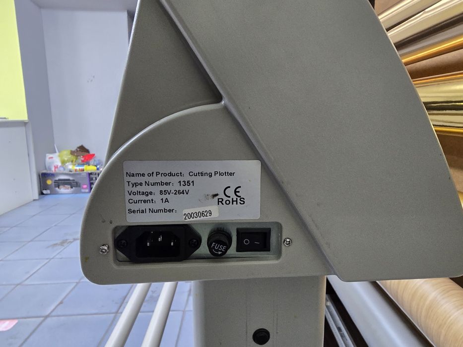 Плоттер режущий 1300мм