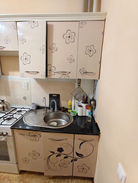 Срочно продам кухонный гарнитур