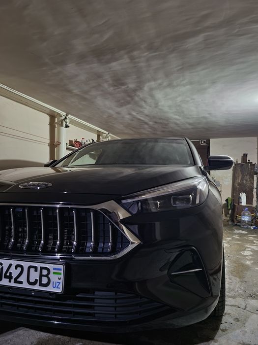 Moshinaning modeli Jac J7