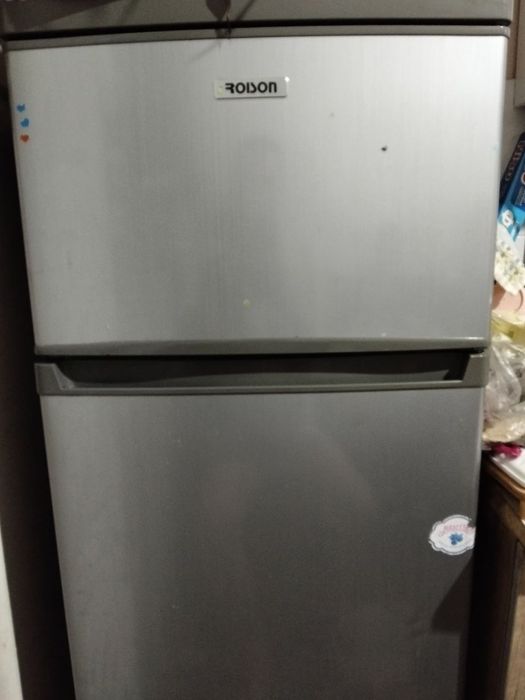 Продаётся холодильник Roison