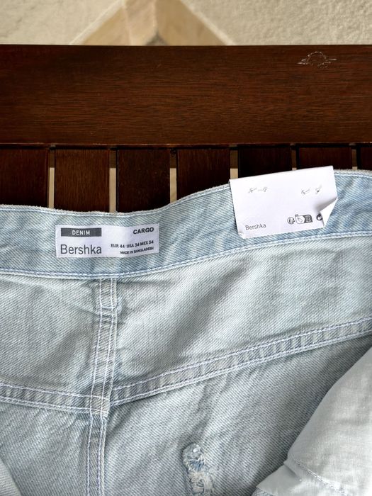 Мъжки дънки / карго панталон BERSHKA - размер 44(34 / L), Отлично състояние