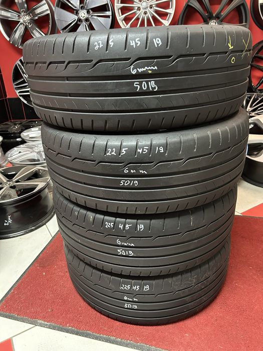 Джанти с Гуми 19 Цола 5х114.3 Nissan Qashqai Juke Renault Гуми 225/45/19 Dunlop