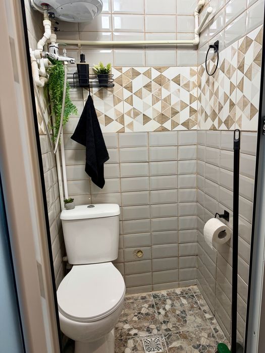 Garsoniera cu baie proprie, etaj 3 din 4, mobilata si utilata