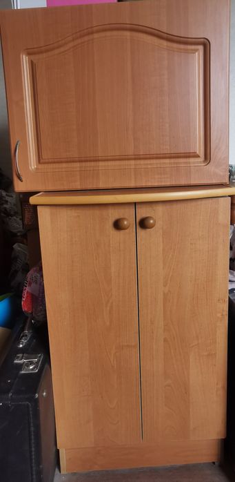 Продам мебель и стулья