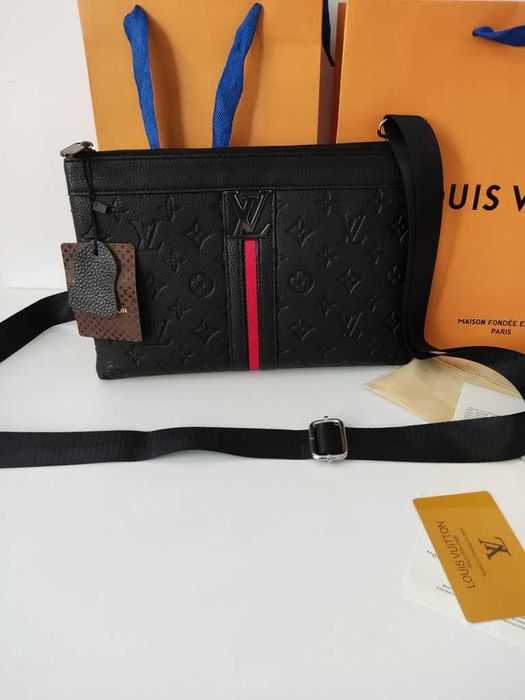 In stoc Portofel Geanta LV, piele 93-65