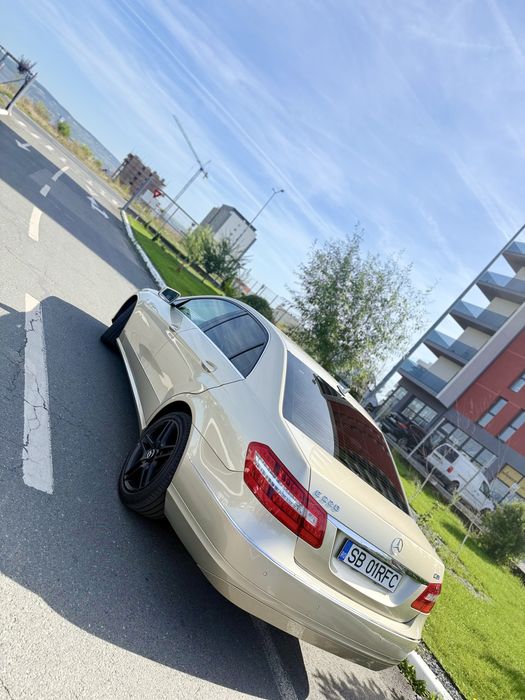 Mercedes-Benz E 220CDI W212