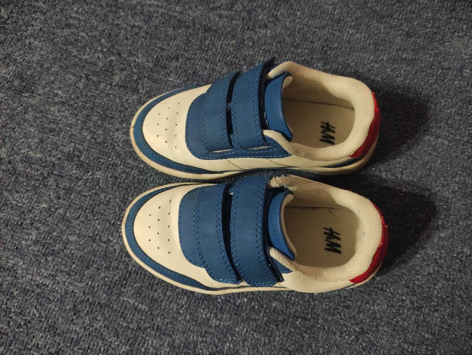 Лот обувки 23 и 24 номер за момче, сандали НМ за момче, кецове Н&М