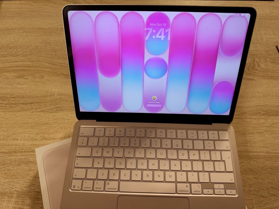 Apple MacBook Neo 13 Roz (Blush) | 8GB RAM | 512GB SSD | Garanție