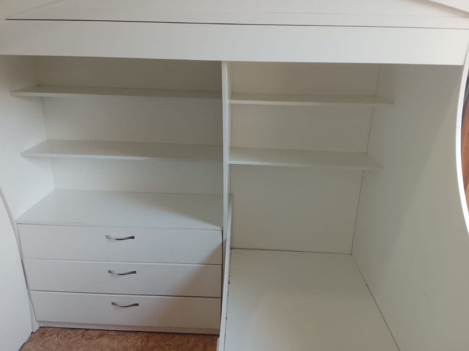 Продам двухъярусную кровать