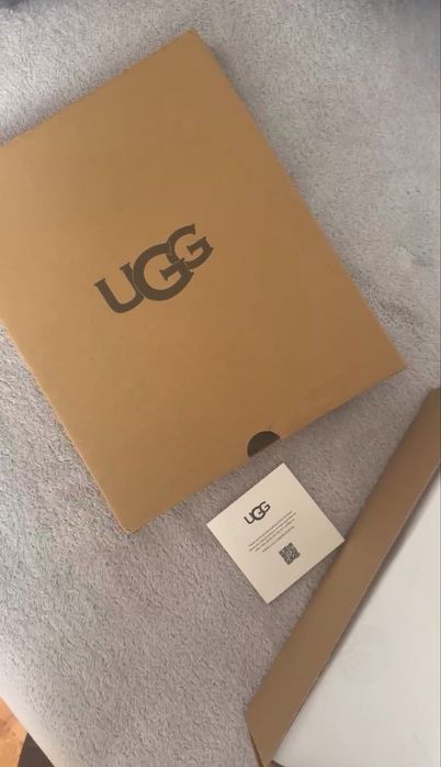 UGG TAZZ 39 maro