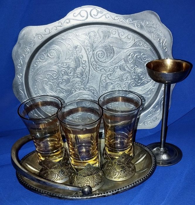 Посуда старинная и советского периода