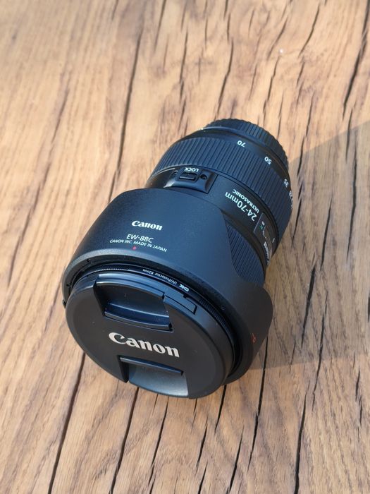 Vand Canon EF 24-70mm f/2.8 L II
