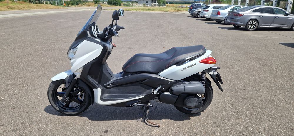 Maxi scuter Yamaha X-MAX 250