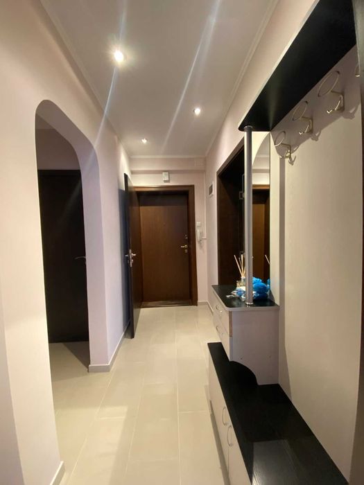 Продава се Тристаен апартамент в Русе, Център - 97 кв.м за 1526 €/кв.м - Снимка #7